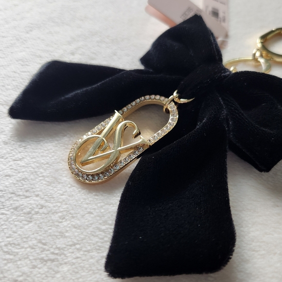 NEW! Victoria's Secret Black Velvet Bow Key Chain - Picture 3 of 9